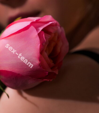 Проститутка Моника